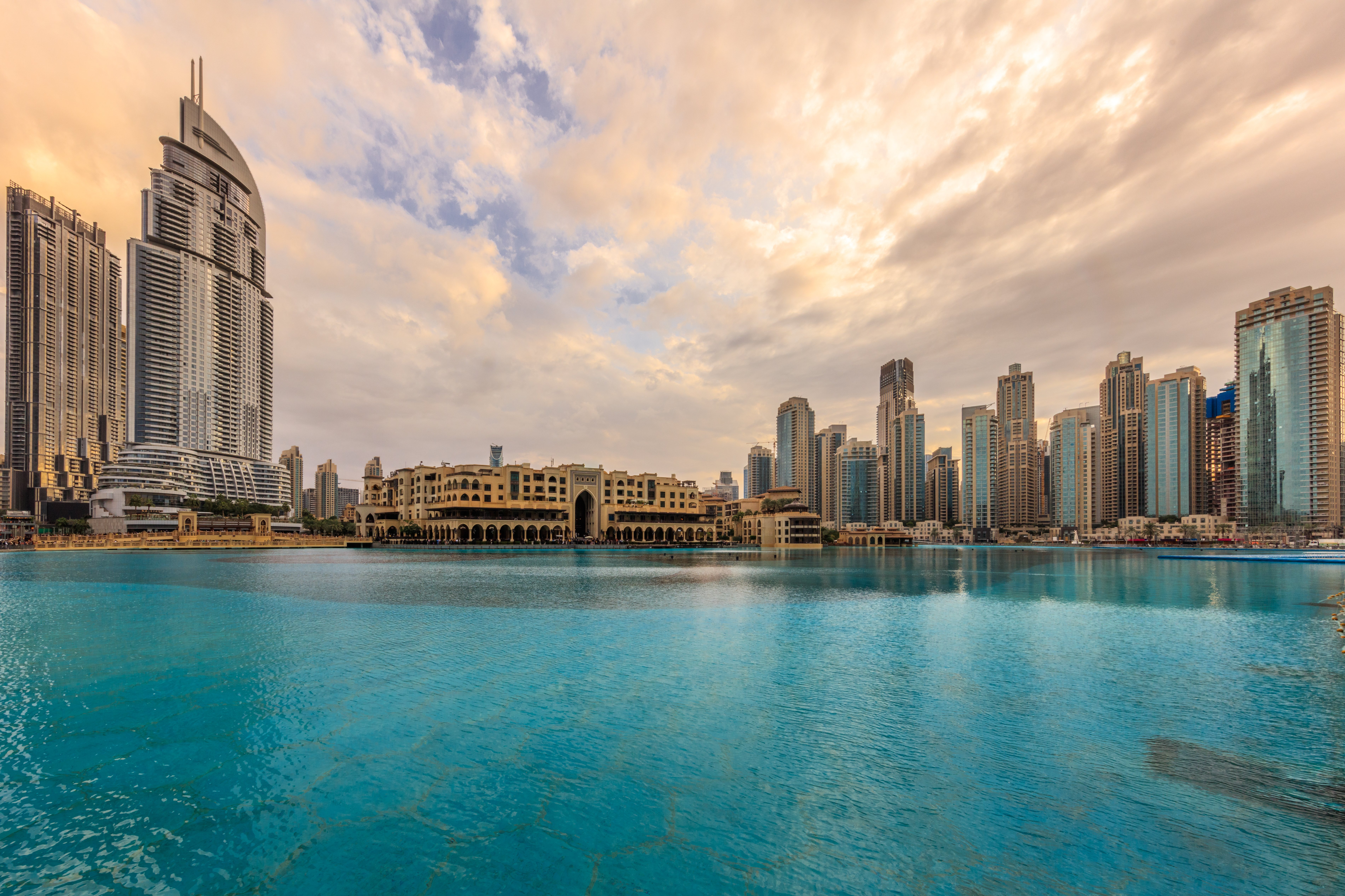 DUBAI RECORDS 84K REAL ESTATE TRANSACTIONS WORTH AED300 BILLION IN 2021