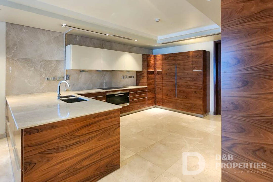 Duplex Penthouse | Sea View | Prime Location