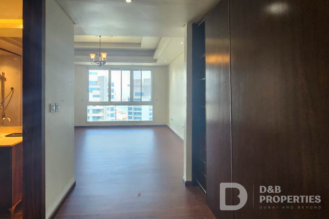 Duplex Penthouse | Sea View | Prime Location