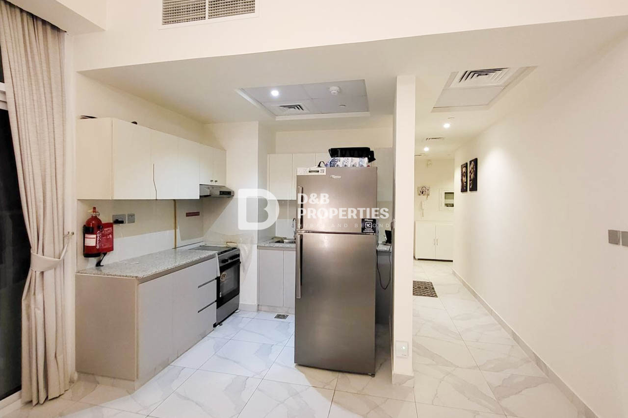 Spacious 2BR | Burj Khalifa + Canal View | Vacant