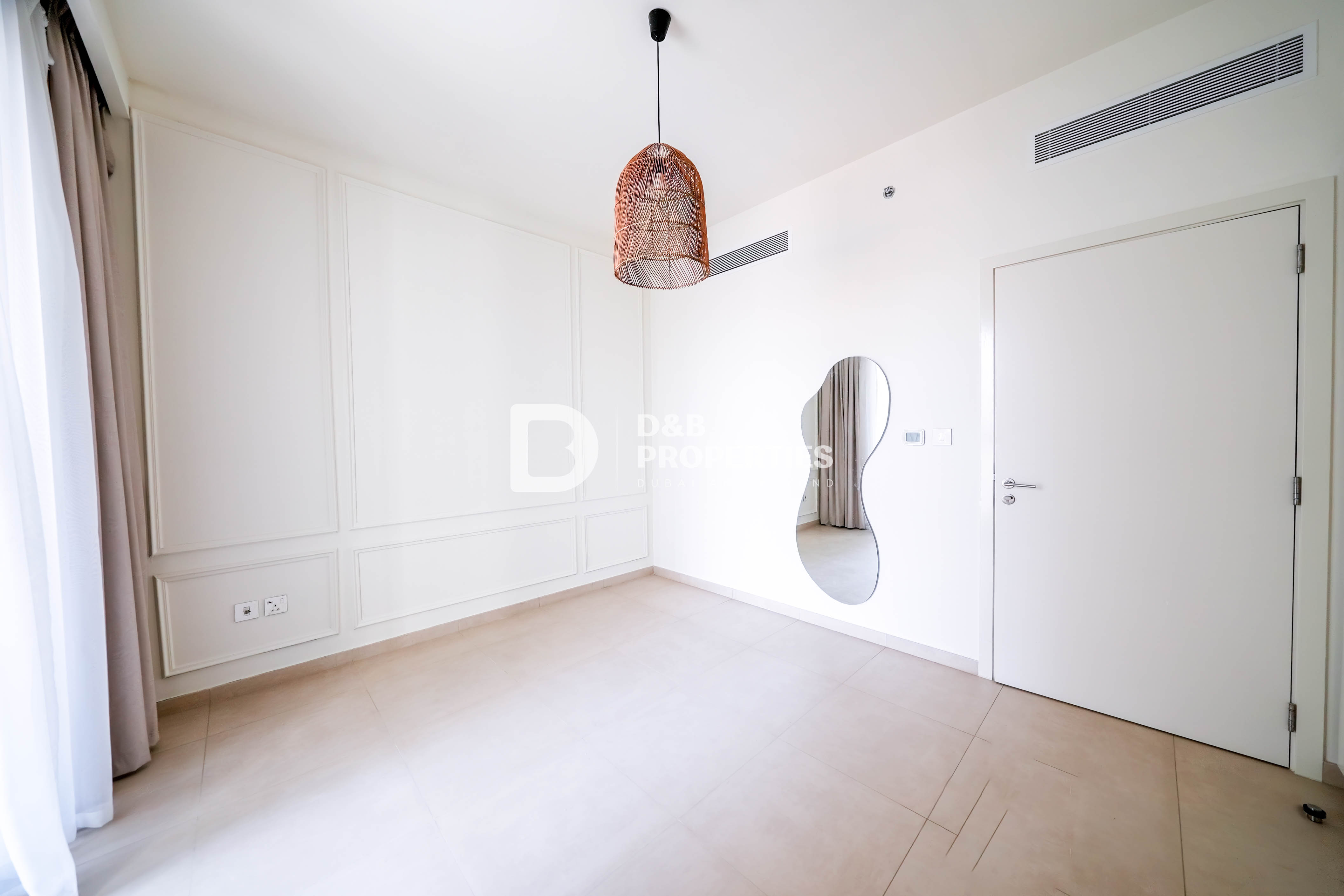 BURJ KHALIFA VIEW | READY TO MOVE | LOW FLOOR