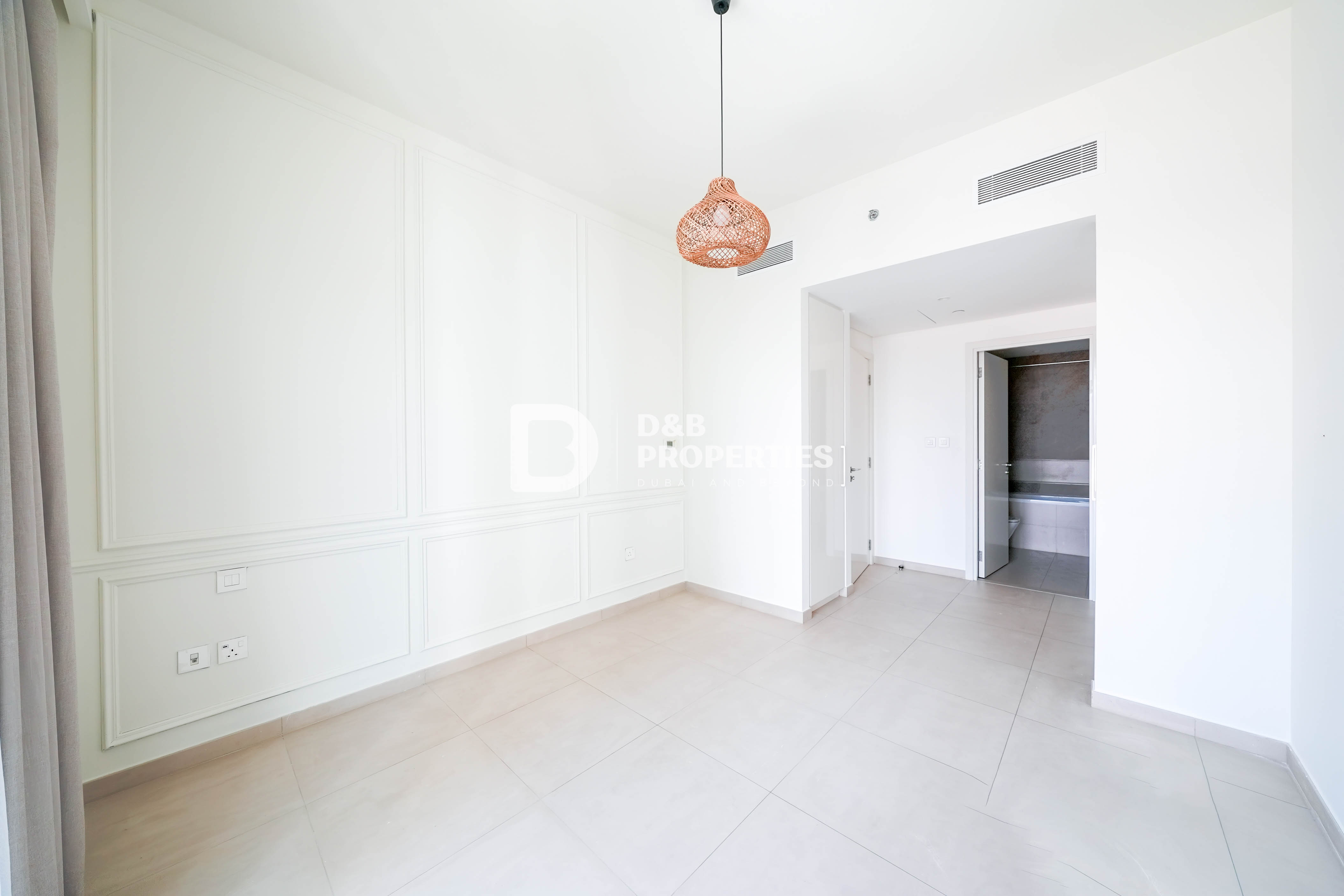 BURJ KHALIFA VIEW | READY TO MOVE | LOW FLOOR
