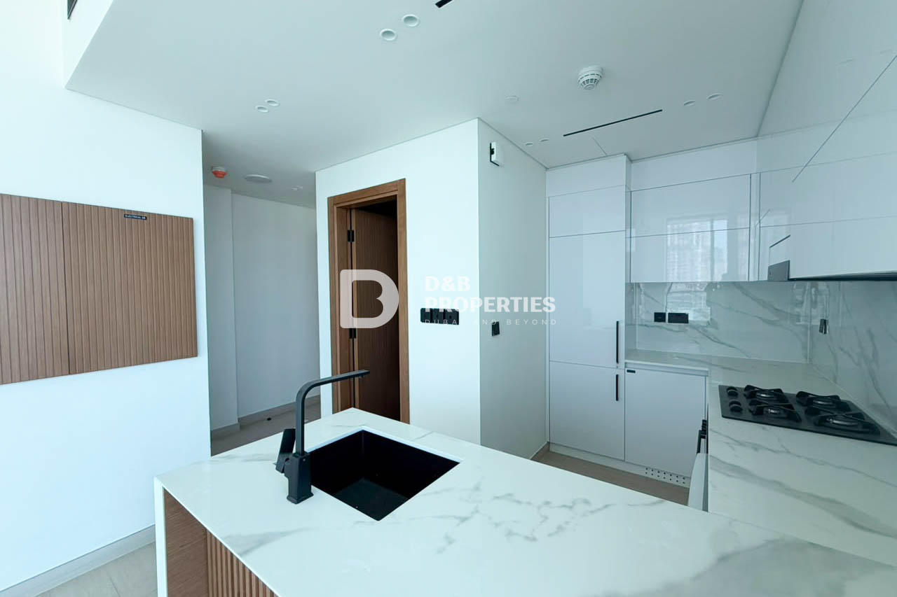 Spacious Layout | Vacant Now | Bright