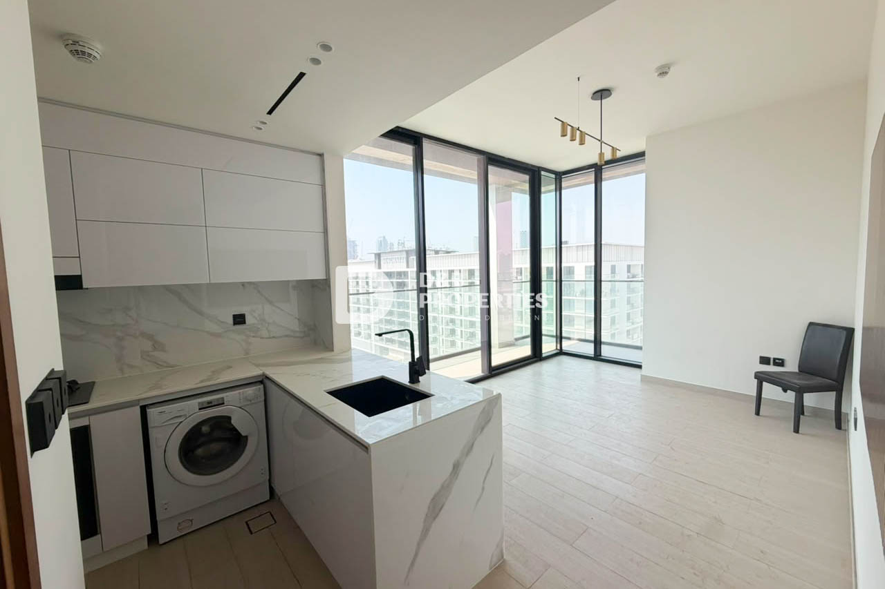 Spacious Layout | Vacant Now | Bright