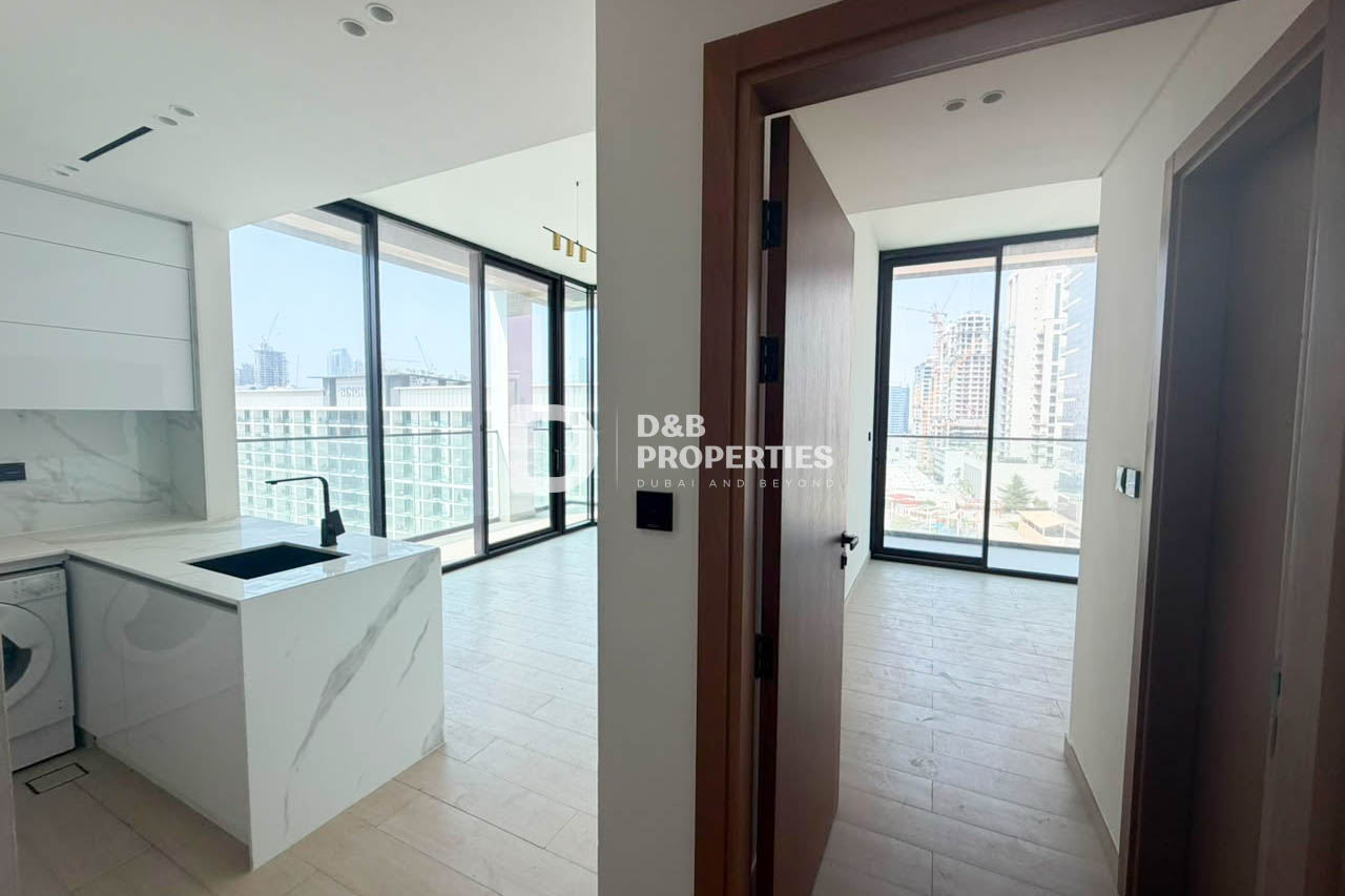 Spacious Layout | Vacant Now | Bright