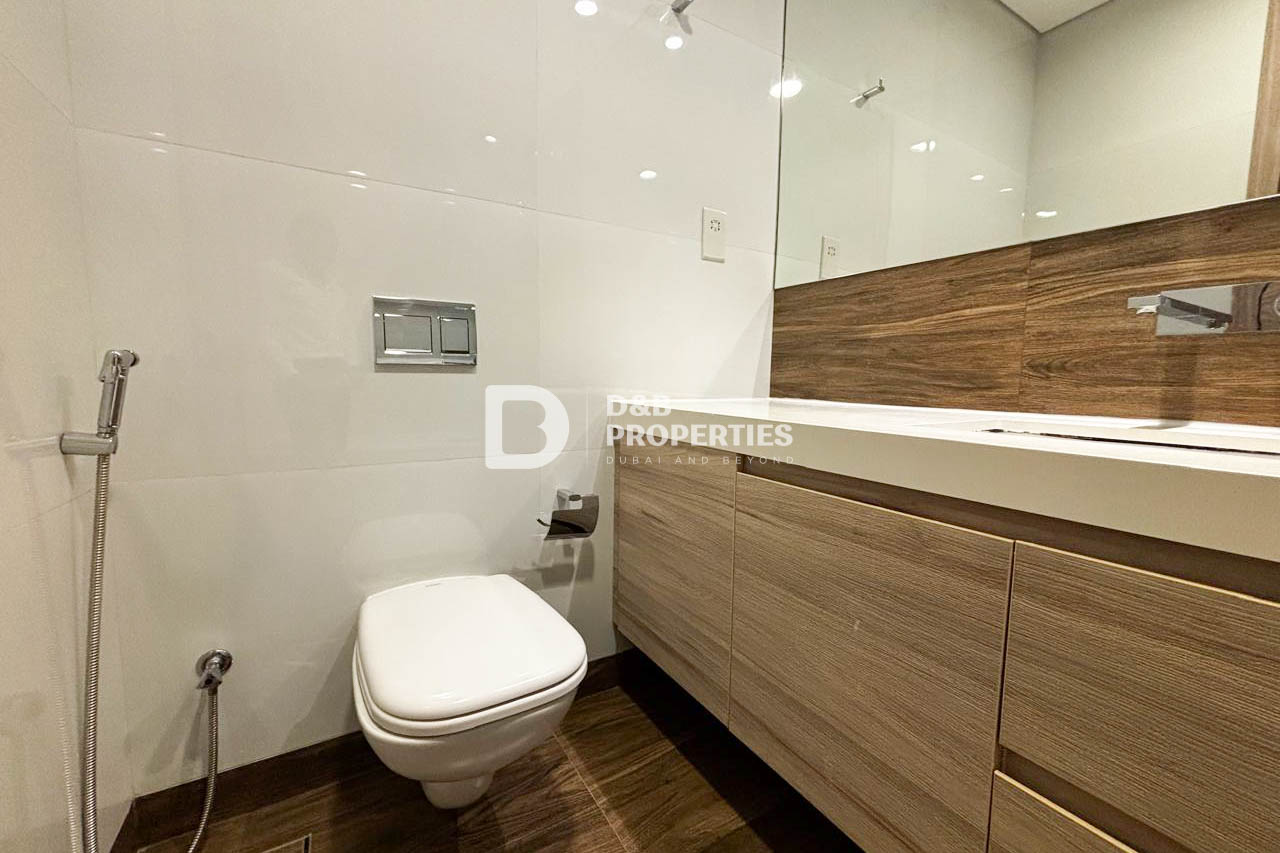 CANAL VIEW | READY TO MOVE | HIGH FLOOR