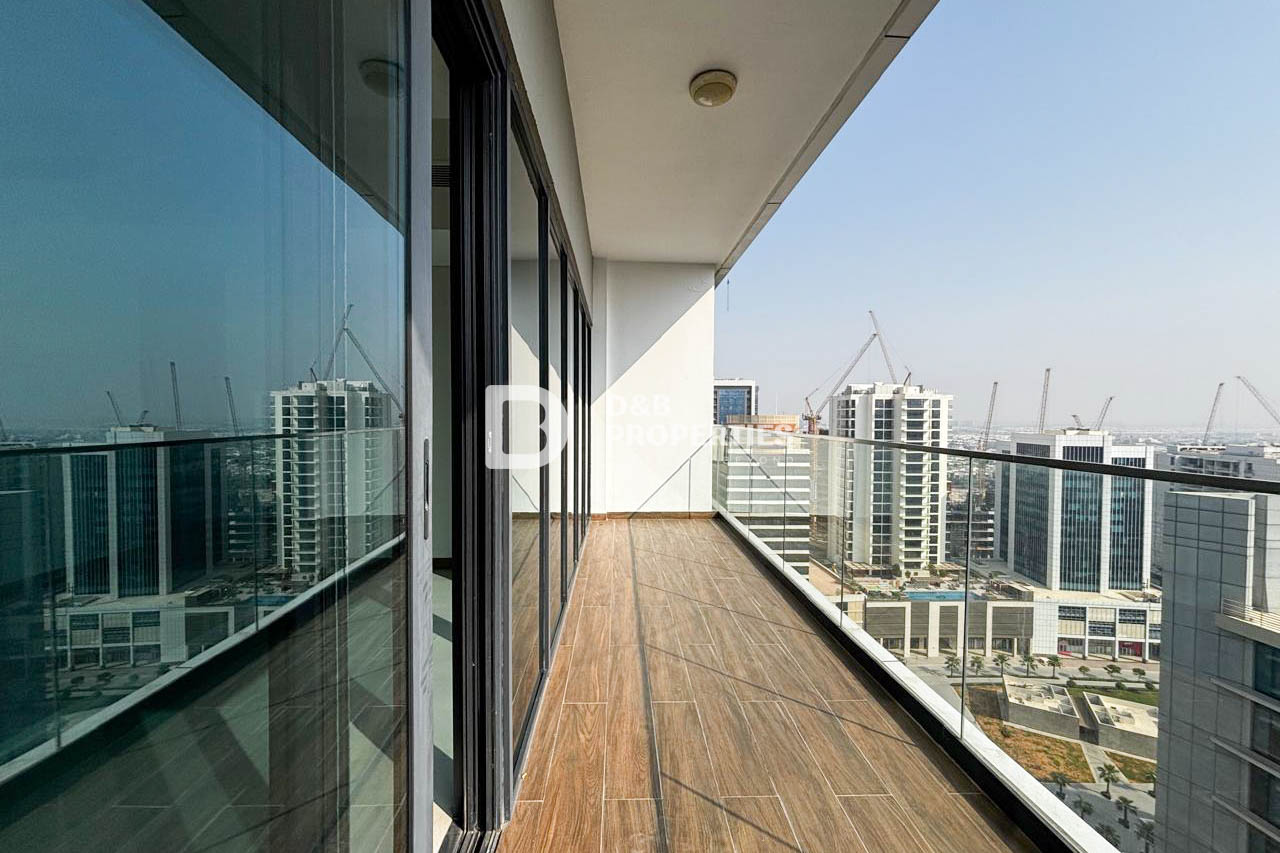 CANAL VIEW | READY TO MOVE | HIGH FLOOR