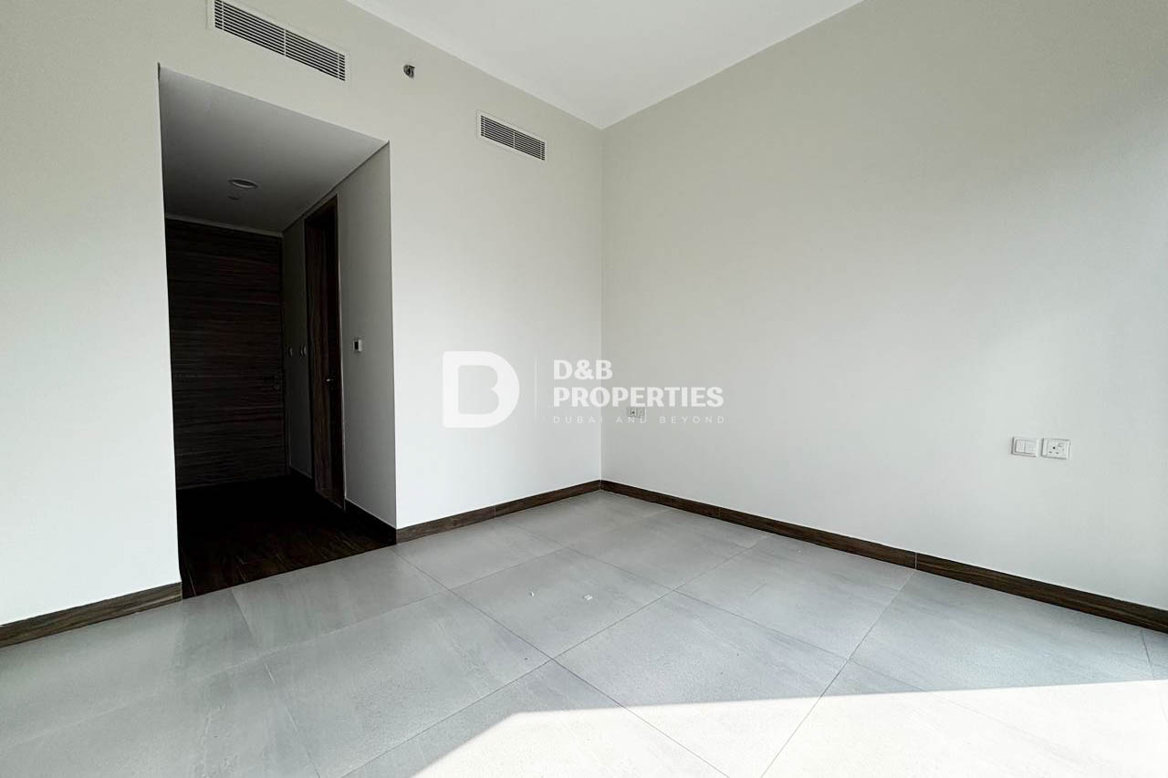 CANAL VIEW | READY TO MOVE | HIGH FLOOR