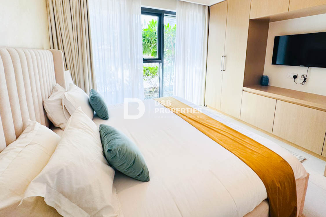 Bright and Huge 3BR | Upgraded | Burj Khalifa View