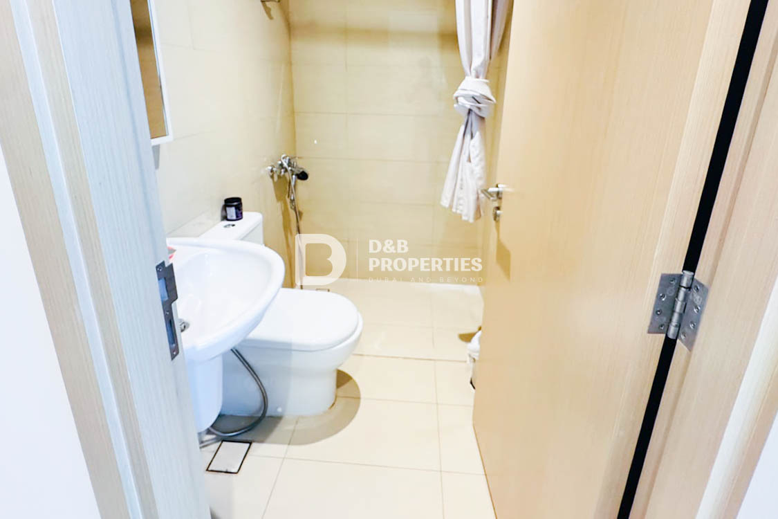 Bright and Huge 3BR | Upgraded | Burj Khalifa View
