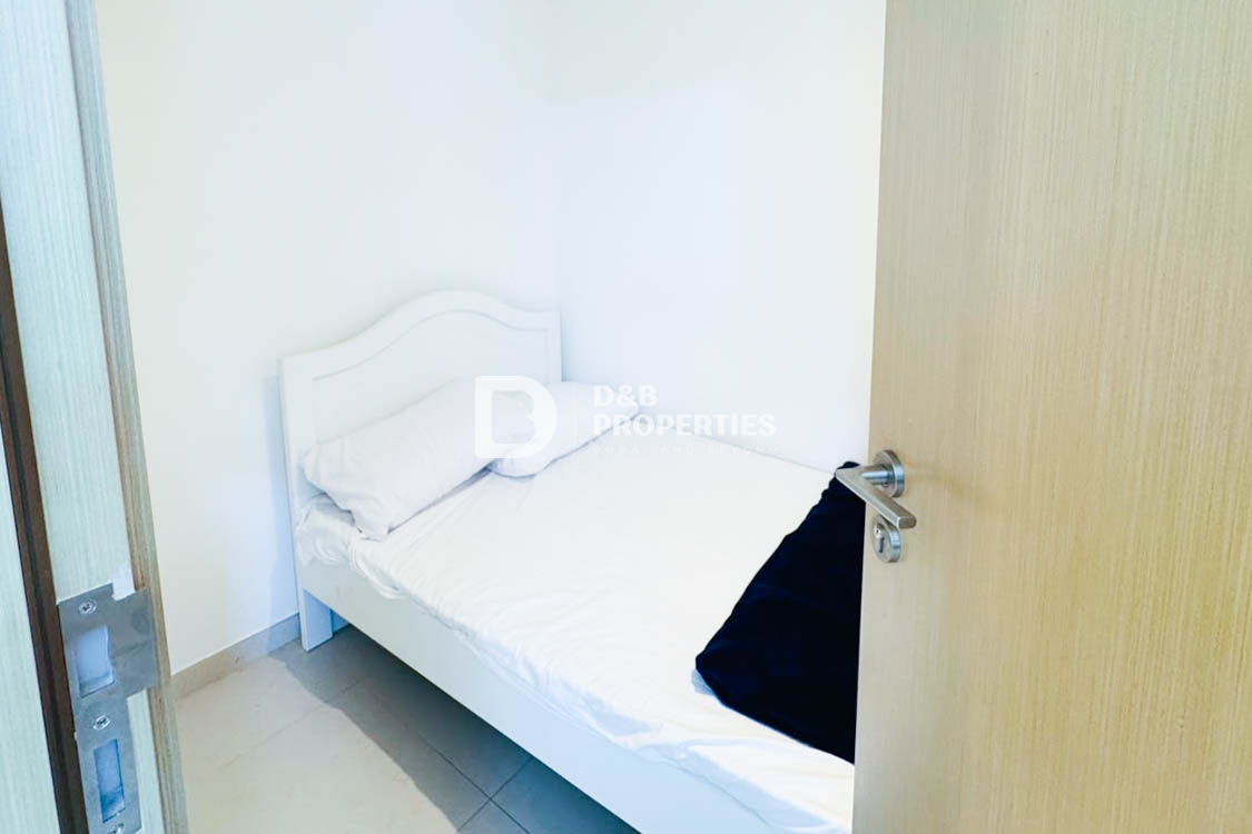 Bright and Huge 3BR | Upgraded | Burj Khalifa View