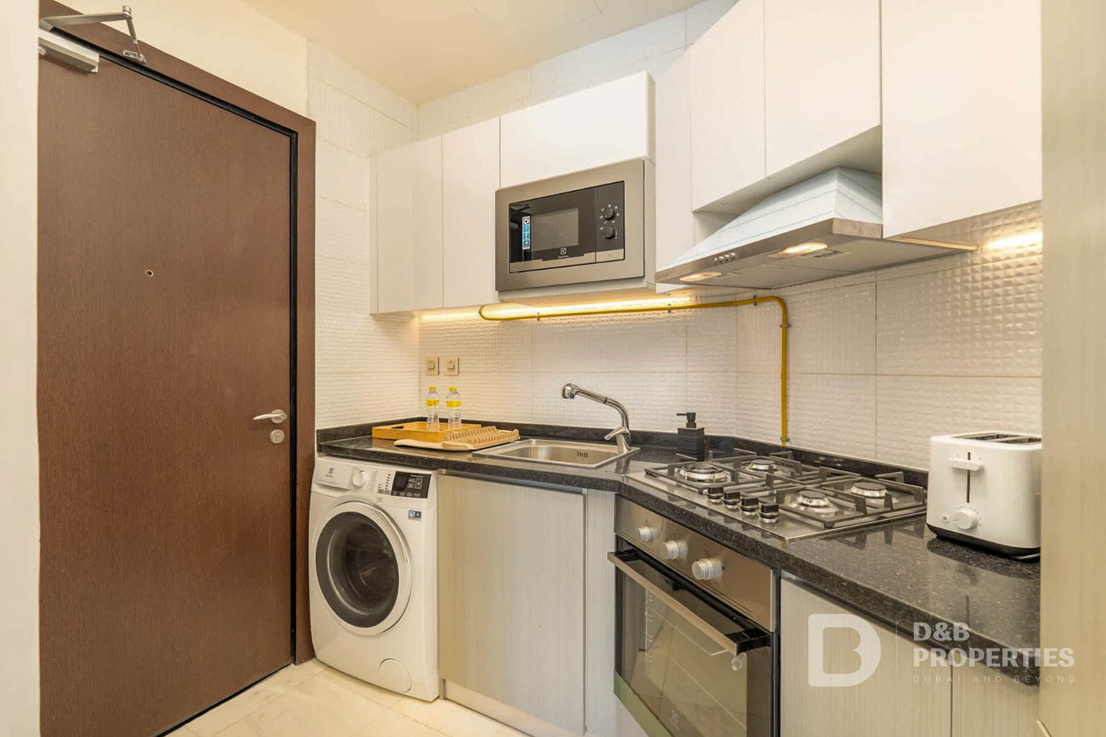 AVAILABLE NOW | FURNISHED | BIG LAYOUT