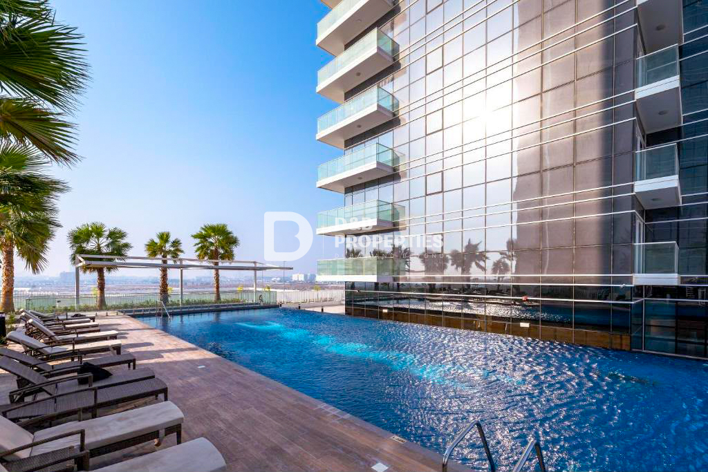 Studio with Balcony | Spacious Layout | Vacant