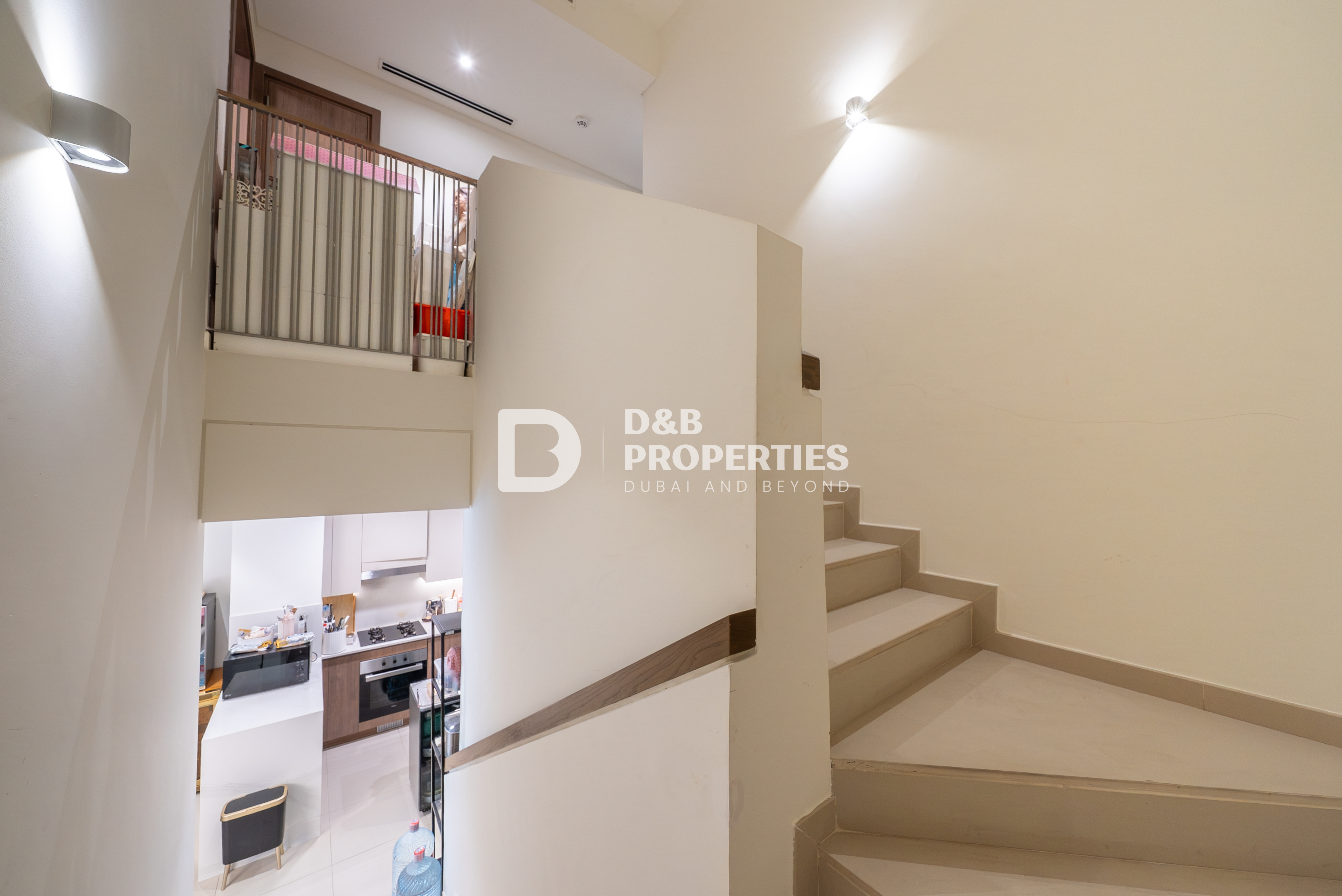 Stunning | Single Row | Close To Amenities