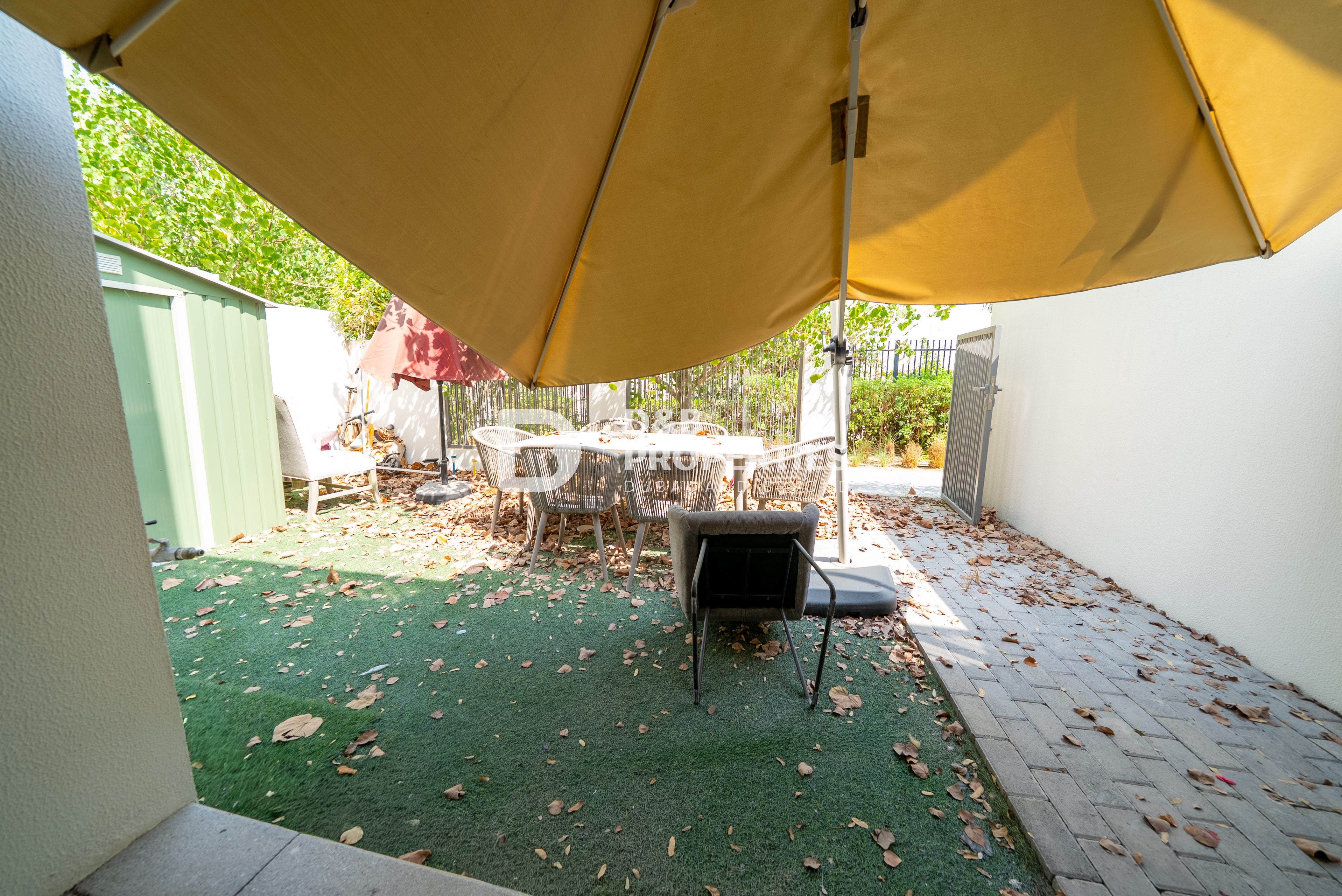 Stunning | Single Row | Close To Amenities