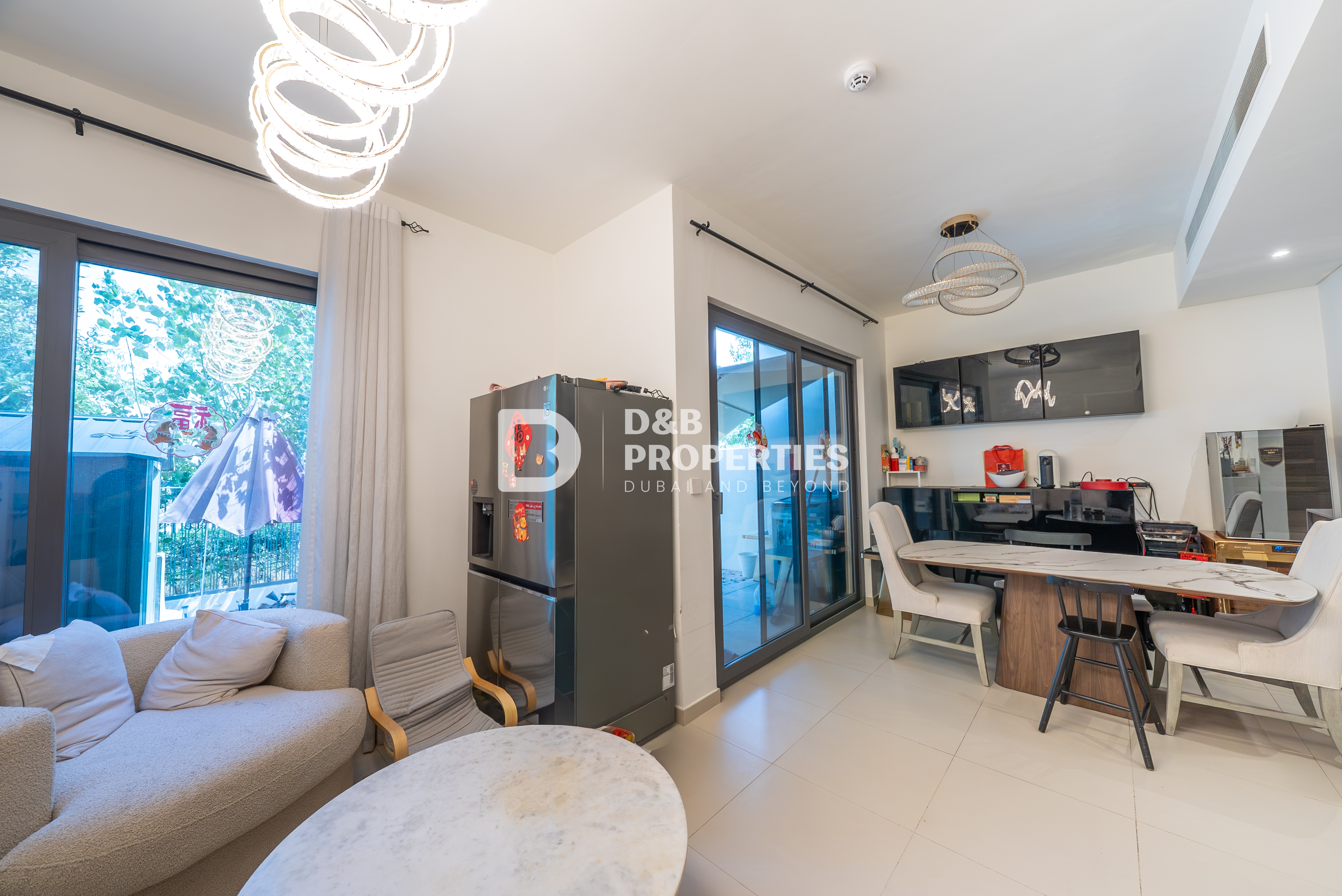 Stunning | Single Row | Close To Amenities