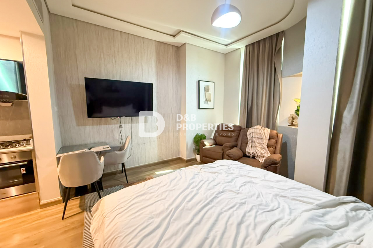Furnished Studio | Vacant | Park Central