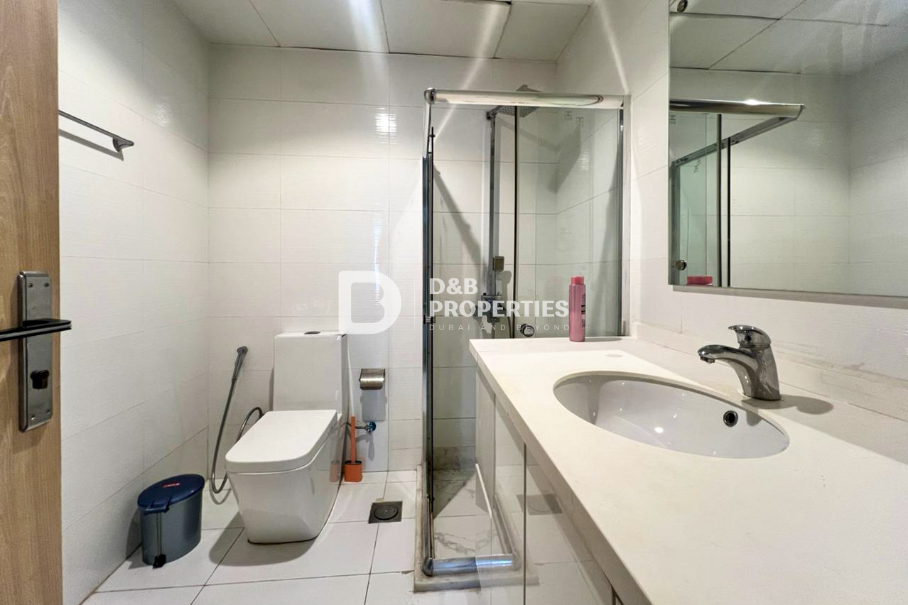 Elegant 2BR | Vacant Now | Furnished