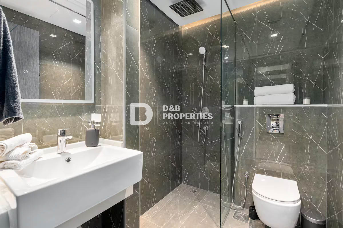 2 Bedroom | Private Pool | Corner unit | Rented