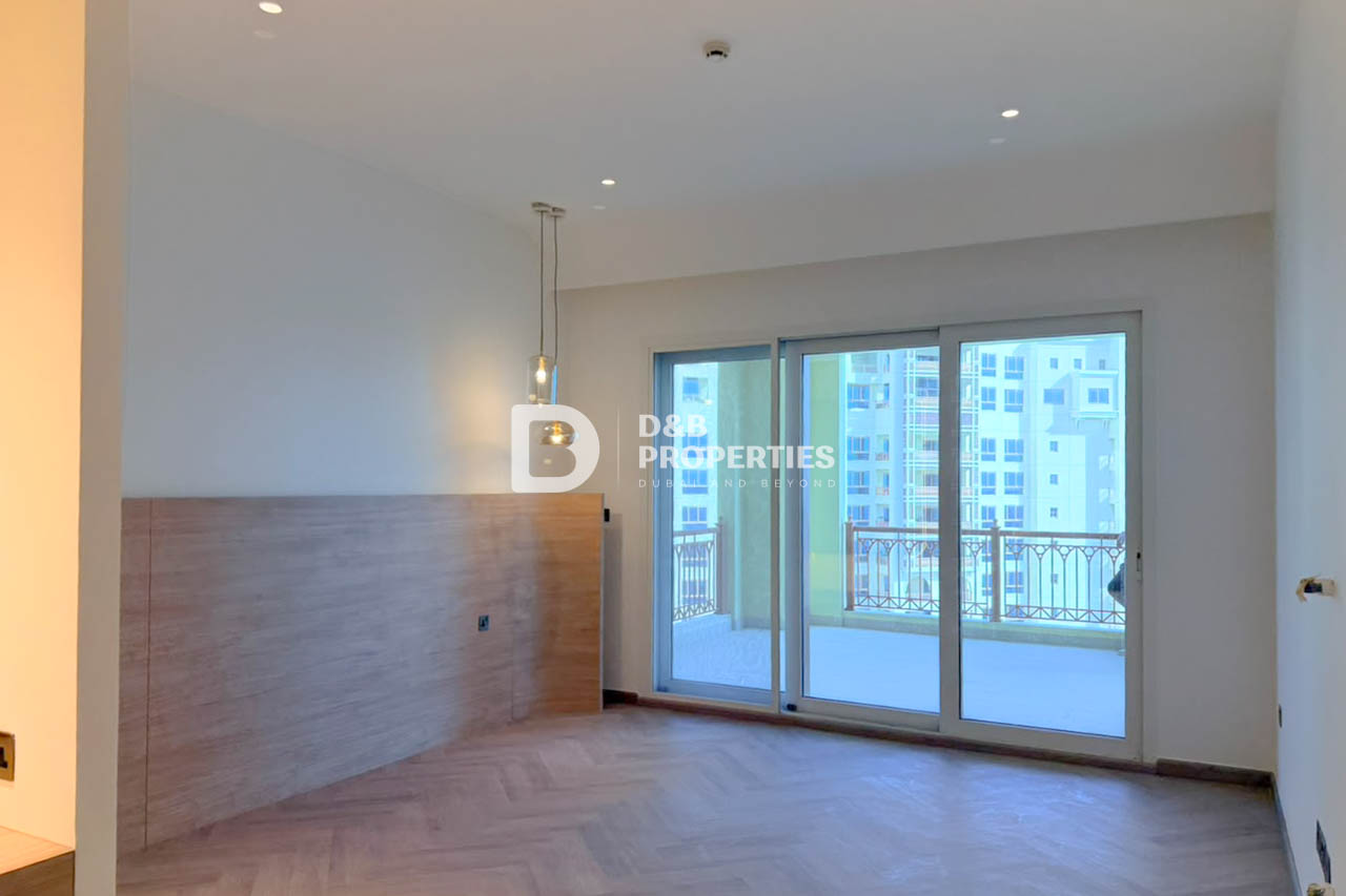 Upgraded Type C | Marina & Palm View | Maid's Room