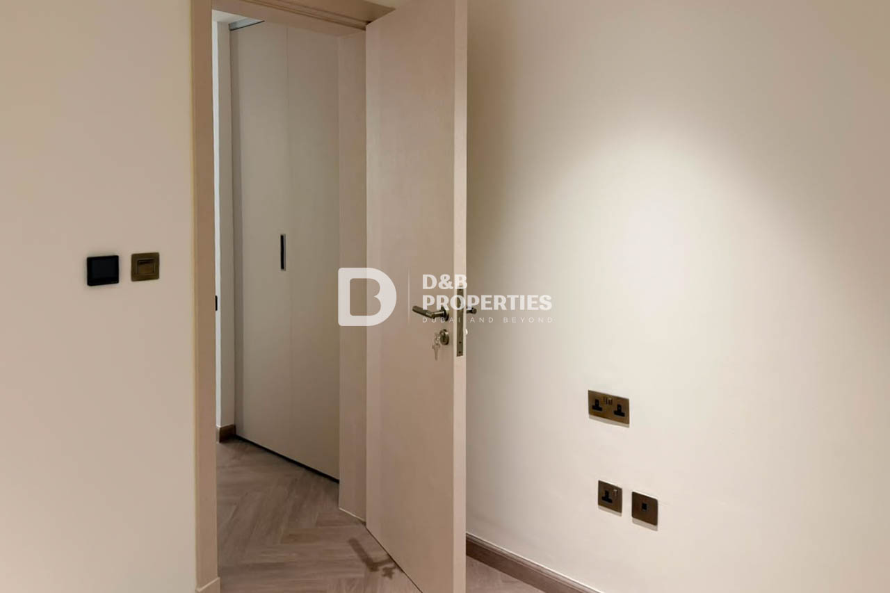 Upgraded Type C | Marina & Palm View | Maid's Room