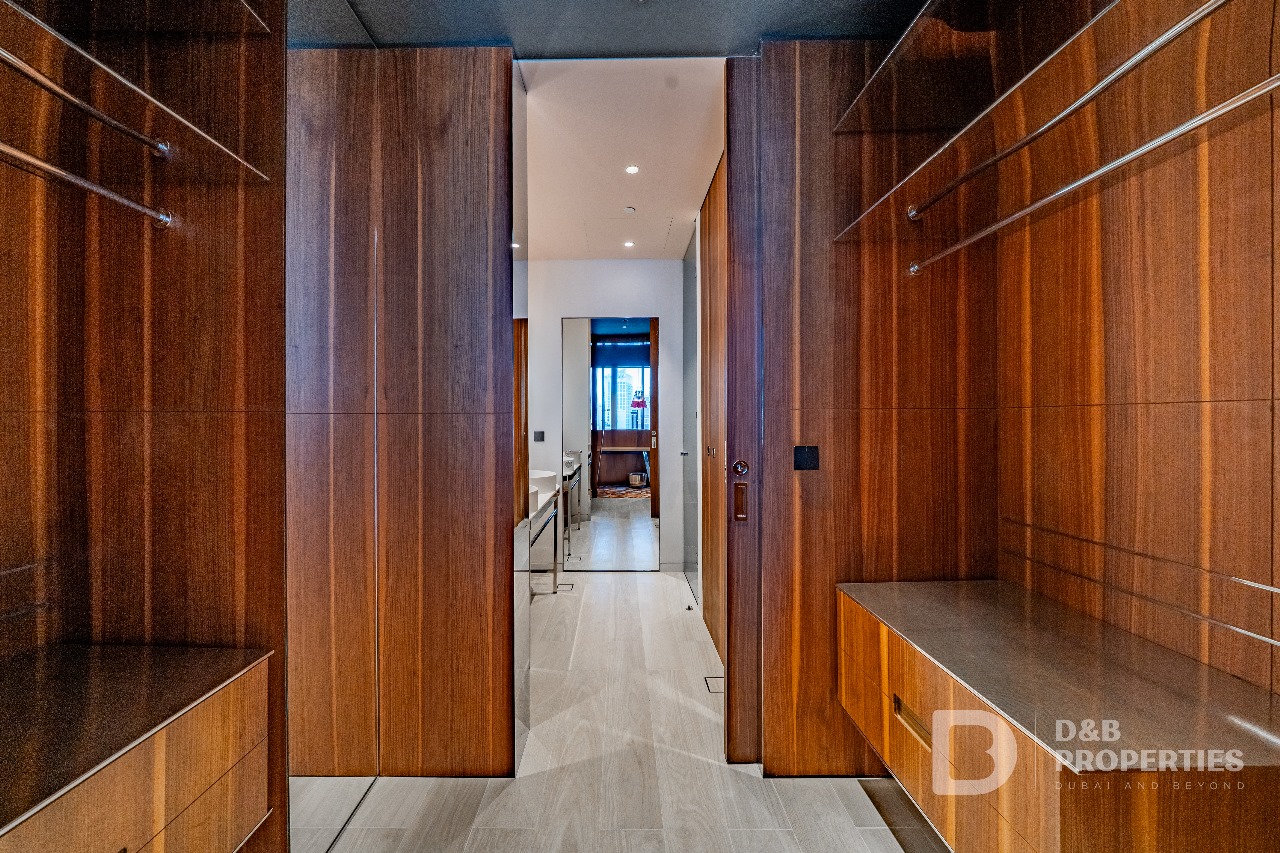 Skyline View | High Floor | Negotiable