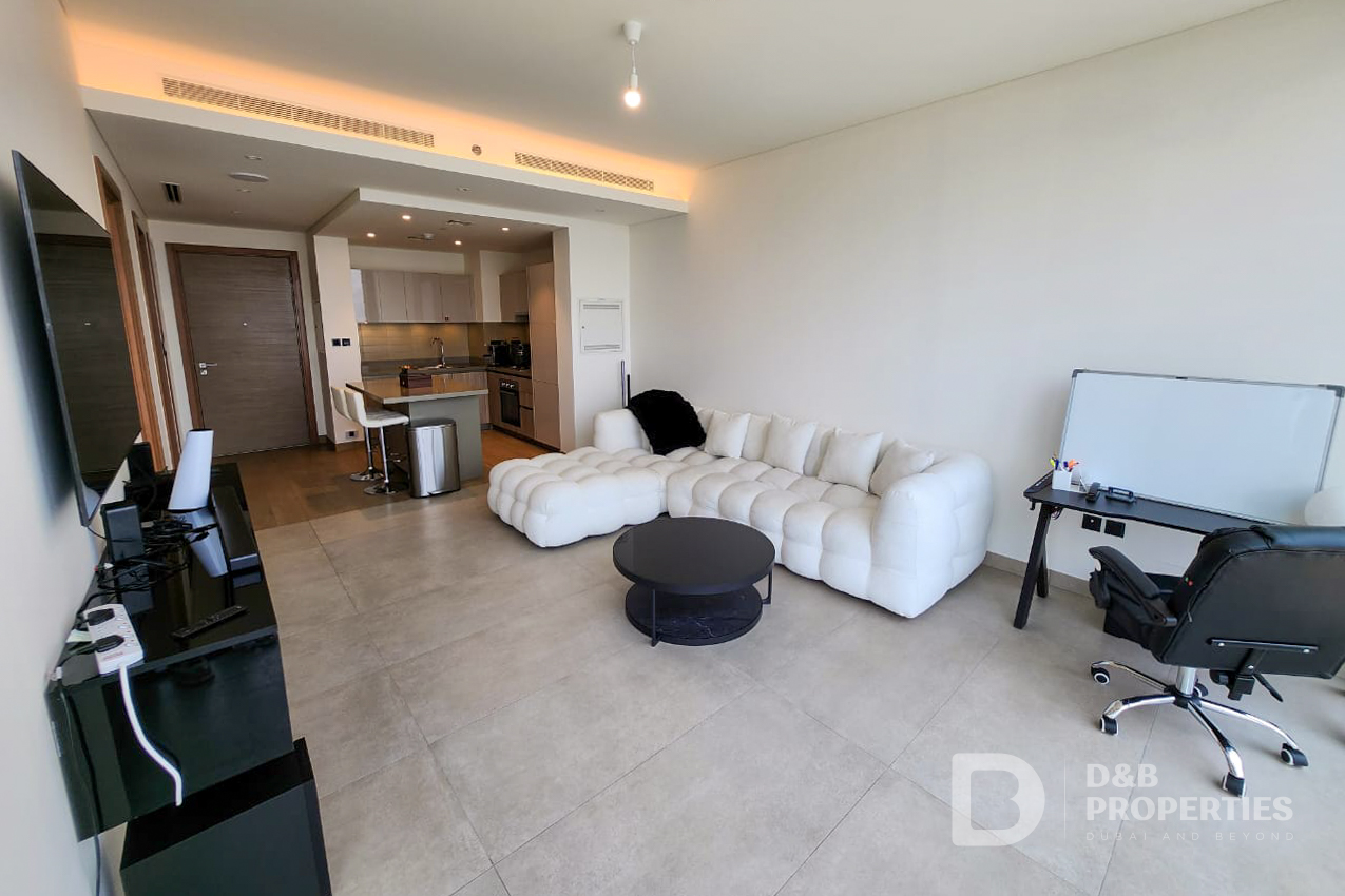 Community View | Mid Floor | Vacant