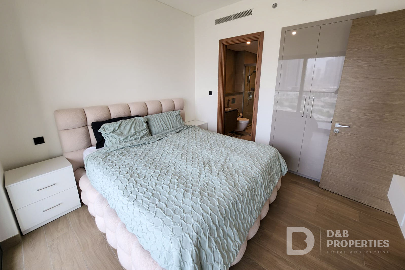 Community View | Mid Floor | Vacant