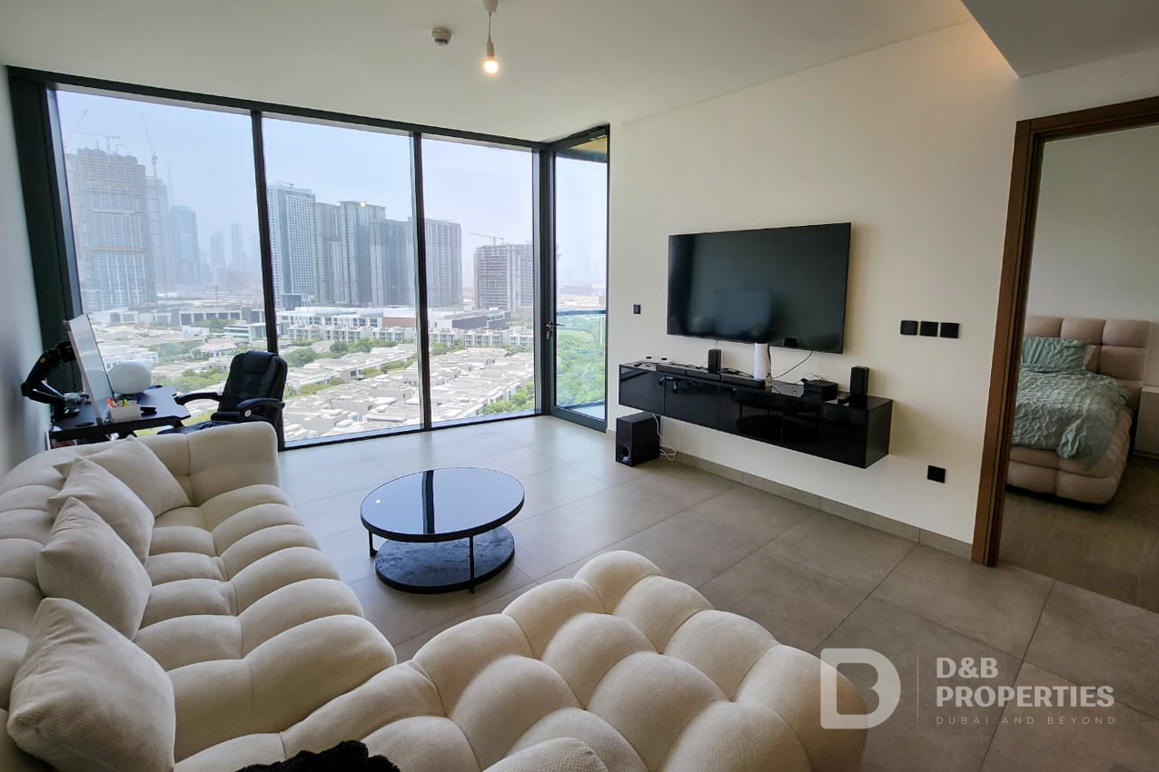 Community View | Mid Floor | Vacant