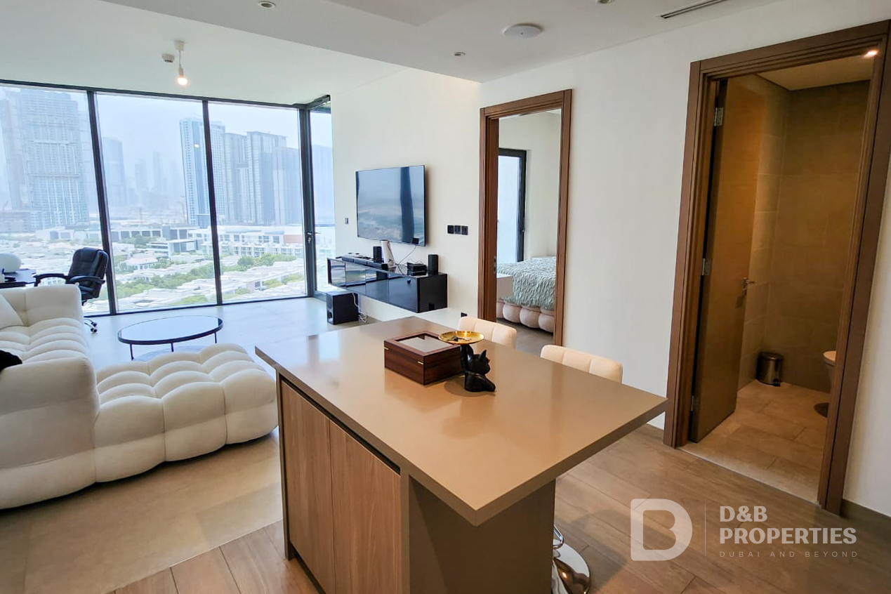 Community View | Mid Floor | Vacant