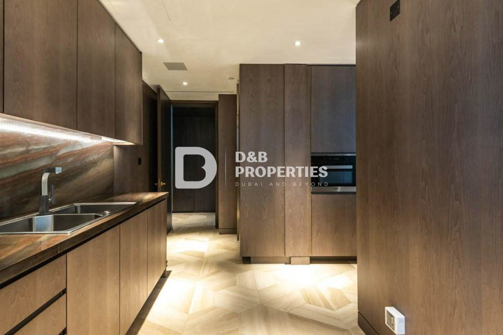Corner Unit | Fully Furnished | Sea & Palm View