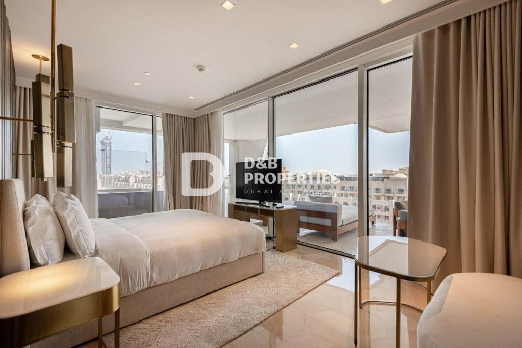 Corner Unit | Fully Furnished | Sea & Palm View