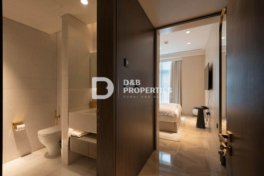 Corner Unit | Fully Furnished | Sea & Palm View