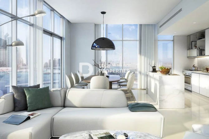 Spacious Panoramic Residence in Emaar Beachfront