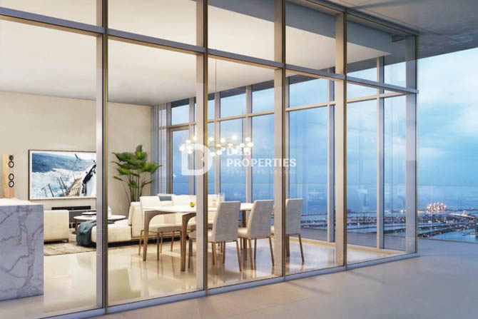 Spacious Panoramic Residence in Emaar Beachfront