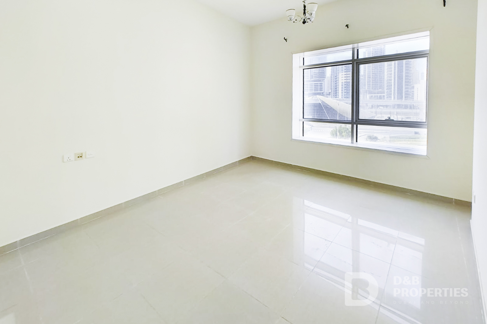 Lake View | Low Floor | Investor Deal